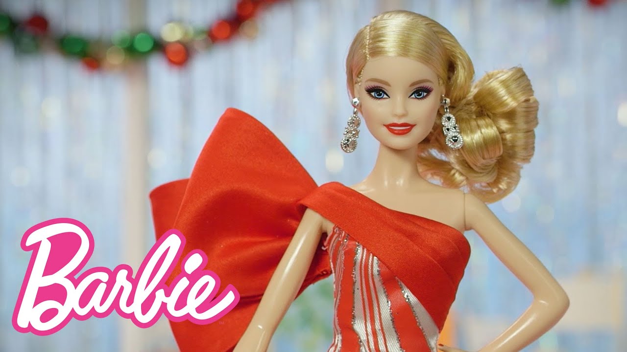 @Barbie | Holiday Barbie Gets into the Christmas Spirit