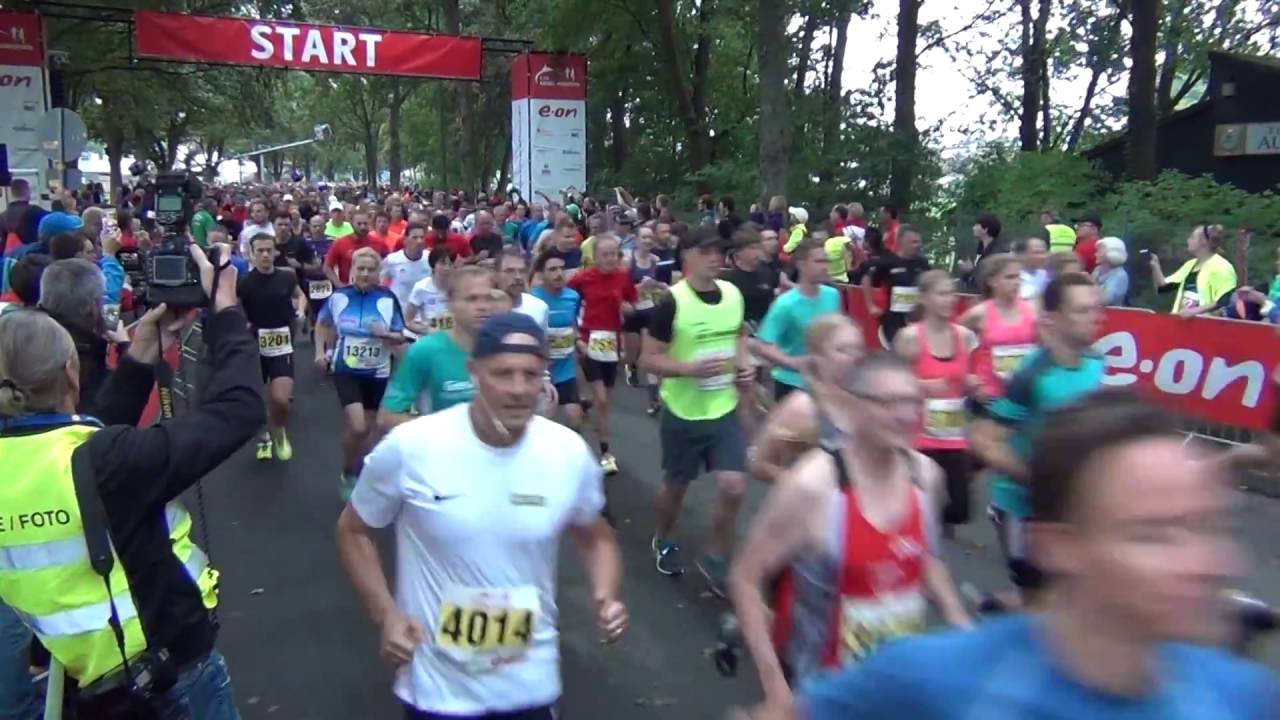 Kassel Marathon 2016: Start Halbmarathon und Power-Walking-Halbmarathon