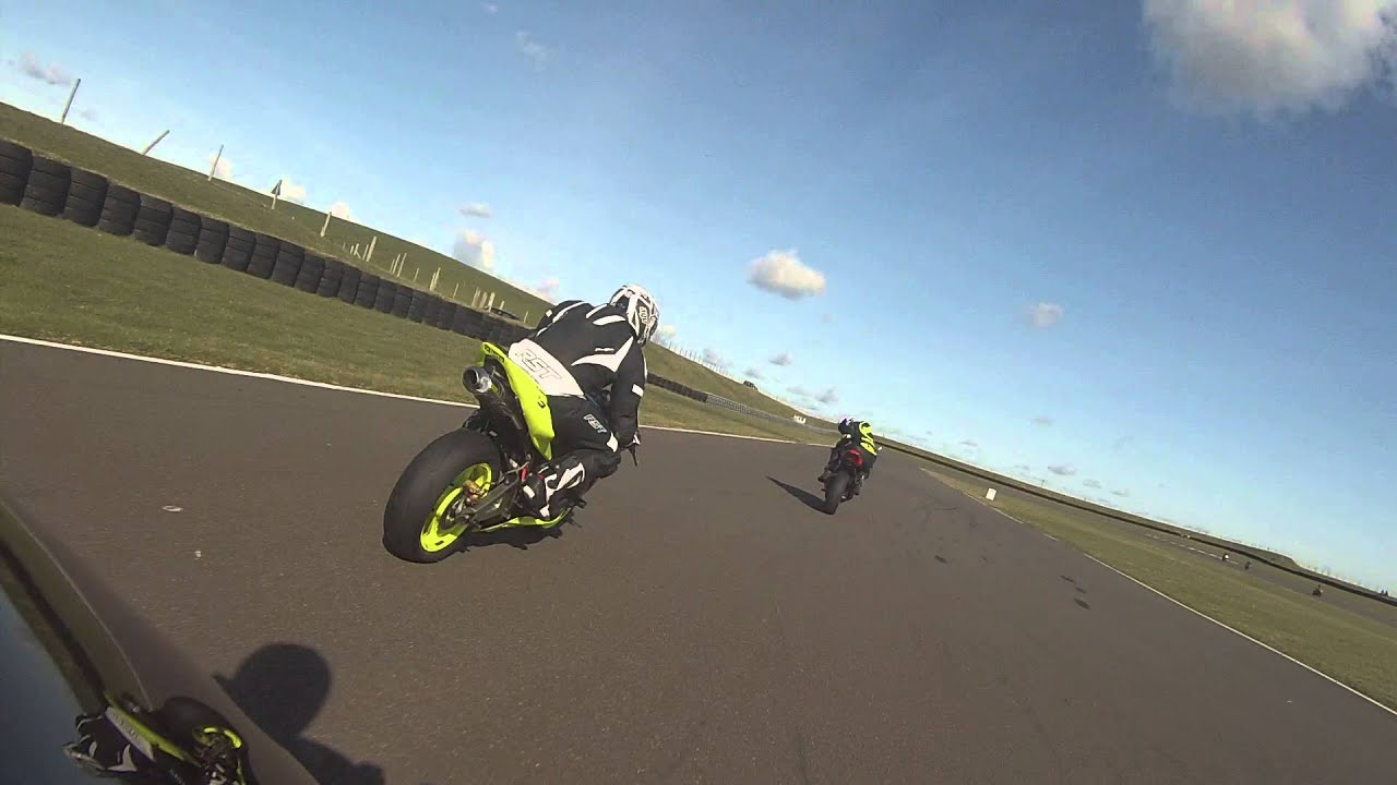 16 02 28 RGV500 following instructor Anglesey 16