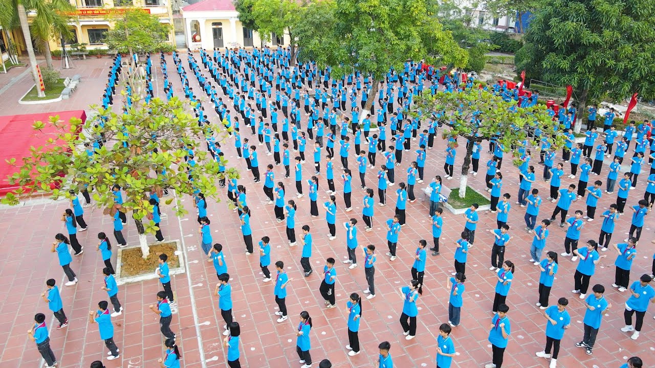 MÀN ĐỒNG DIỄN TRƯỜNG THCS NINH BÌNH BẠC LIÊU