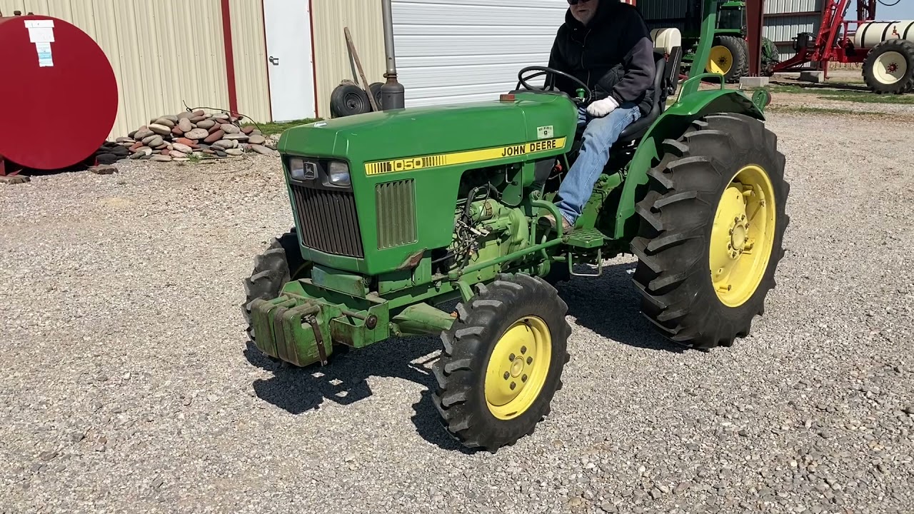 BigIron Auctions, 1988 John Deere 1050 MFWD Tractor, May 5, 2021