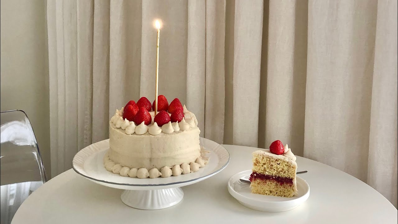Healthy Birthday Cake! 🎂خالية من الجلوتين و السكر و الألبان !