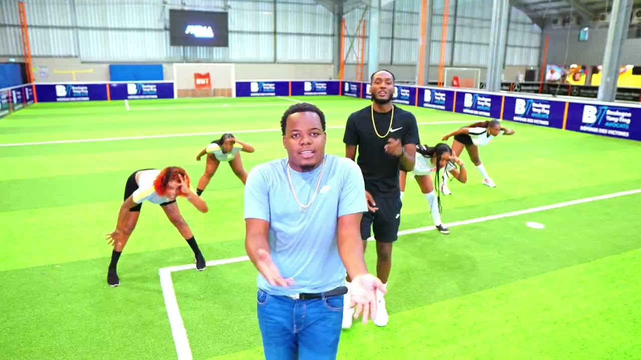 Natoxie Ft Yozo & Chatix - Célibataire (Clip Officiel)