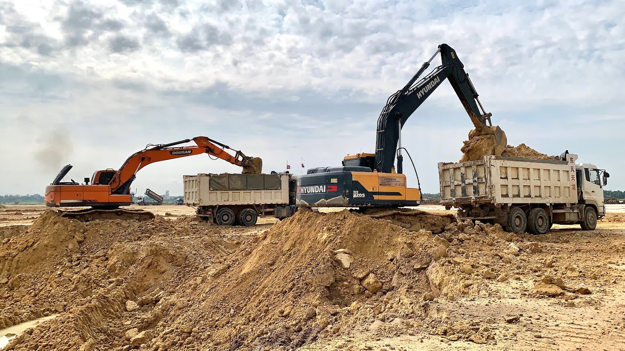Hyundai hx 220s and Doosan dx 225 cl Working so good