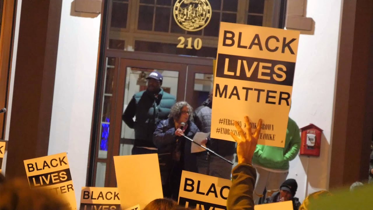 Paradise City Press - Hundreds Gather for Ferguson Rally