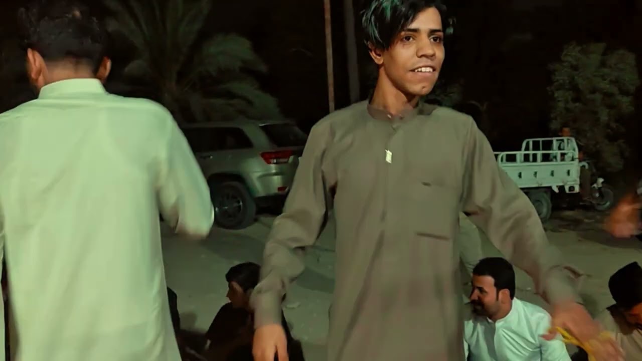 الفنان ابو هادي. يوميه الك حبي يزود عمي يبو عيون السود