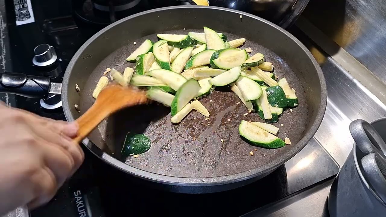 Tumis timun dan baby 🌽  untuk majikan taiwan 
