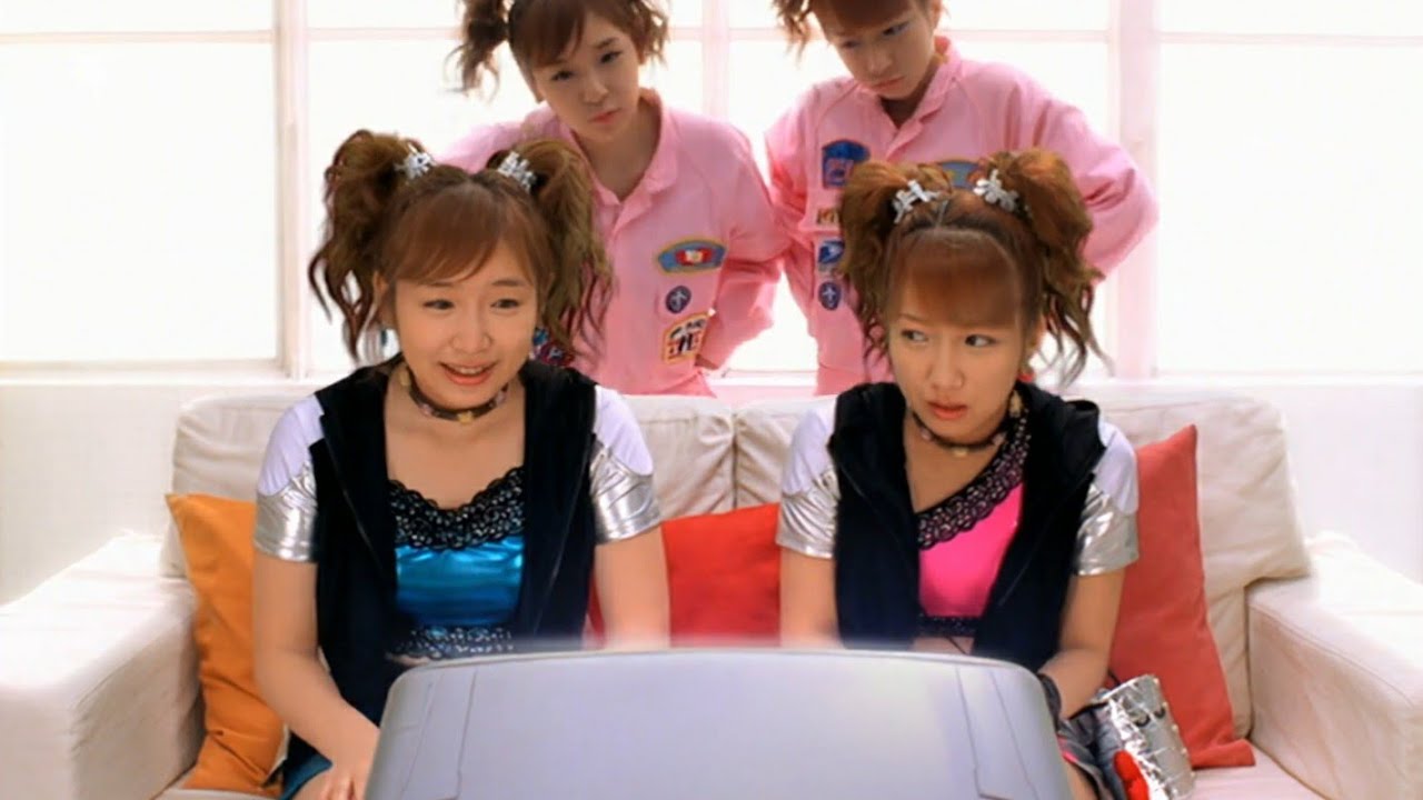 W - ロボキッス (Robo Kiss) (2004) MV 1080p HD