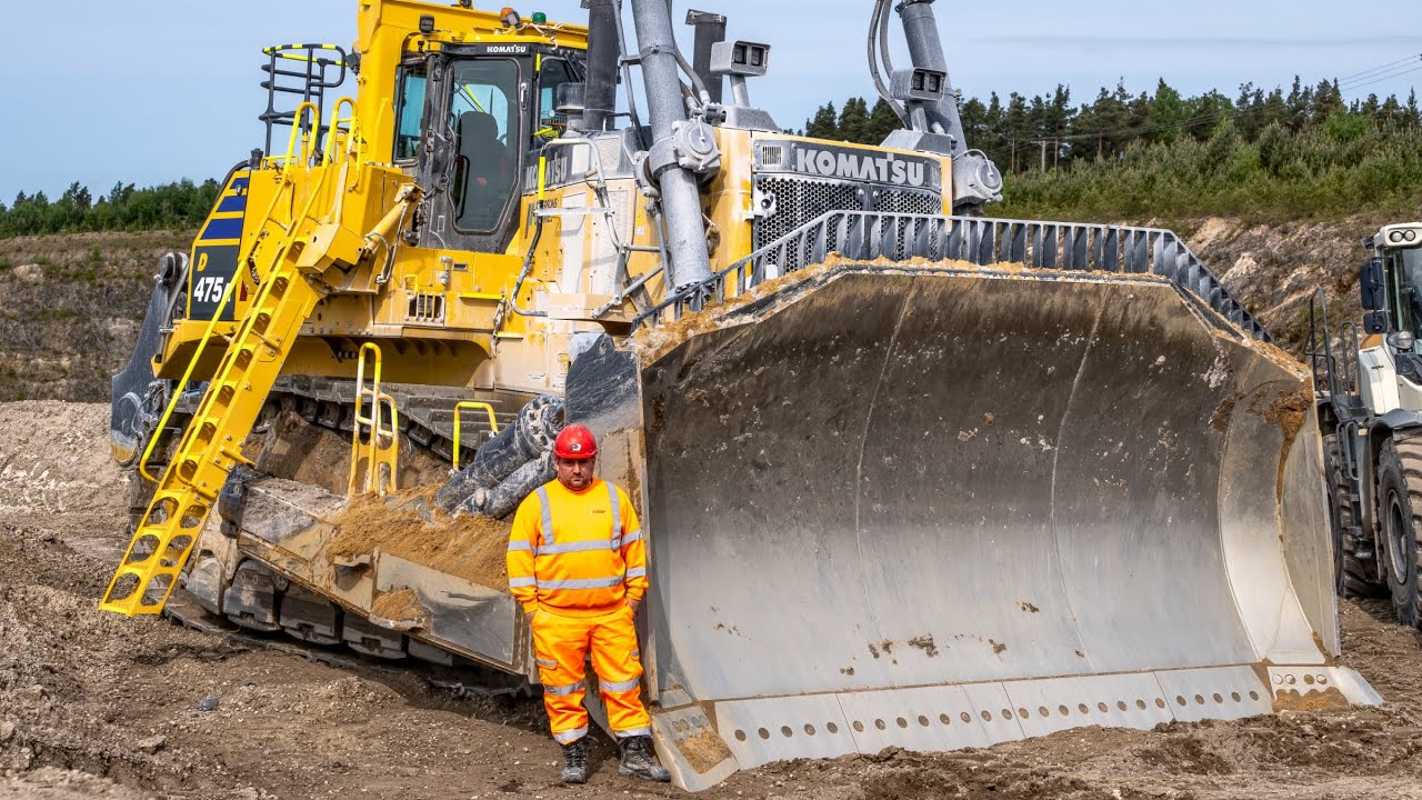 Scottish Quarry покупает новый 120-тонный бульдозер Komatsu.
