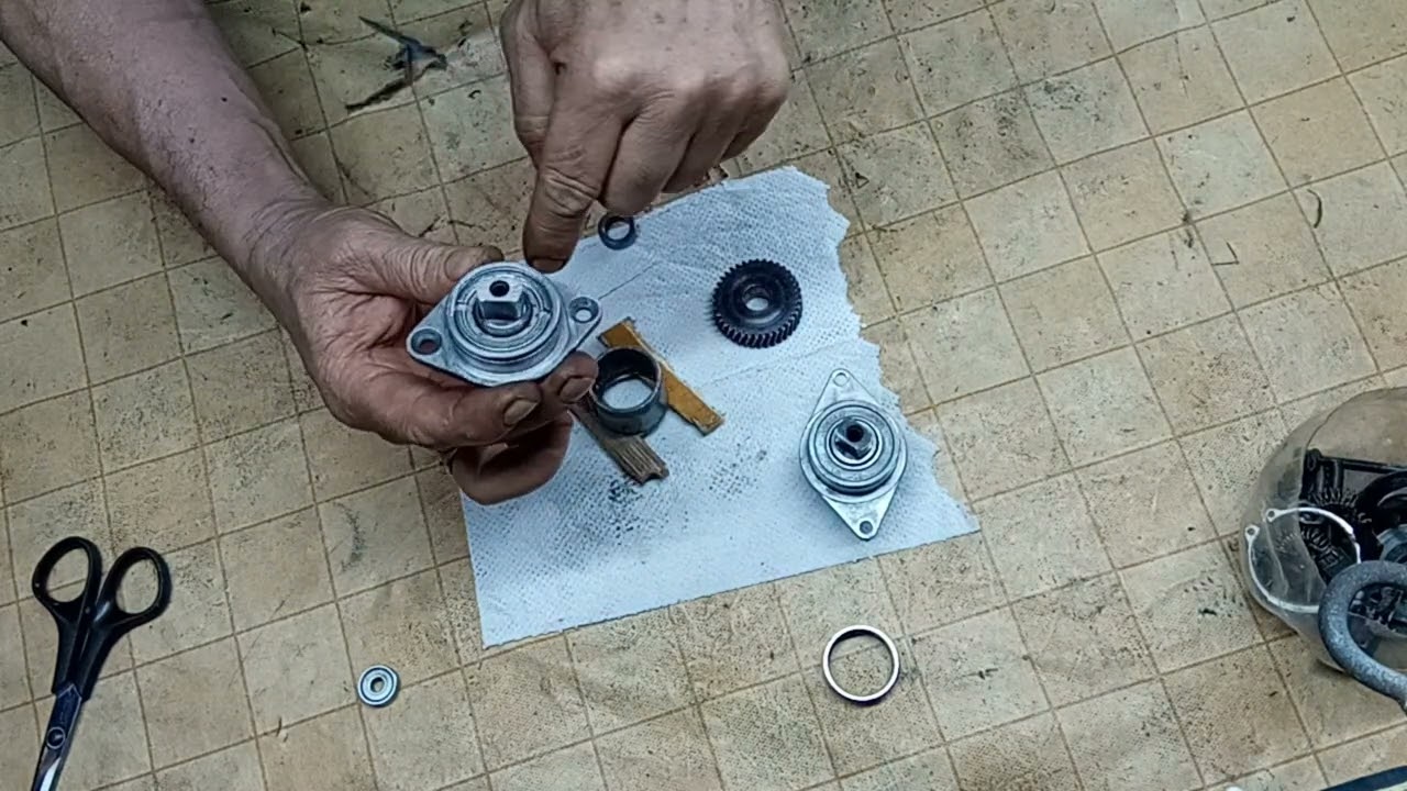 CÉSAR CEMAK- COMO TIRA EIXO DO MANCAL S/ CIRCULAR  P/ TROCA DA ENGRENAGEM OU ROLAMENTO