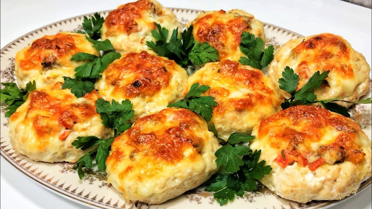Я не готовила куриные котлеты с тех пор, как узнала этот рецепт! Так вкусно что я бы ела каждый день