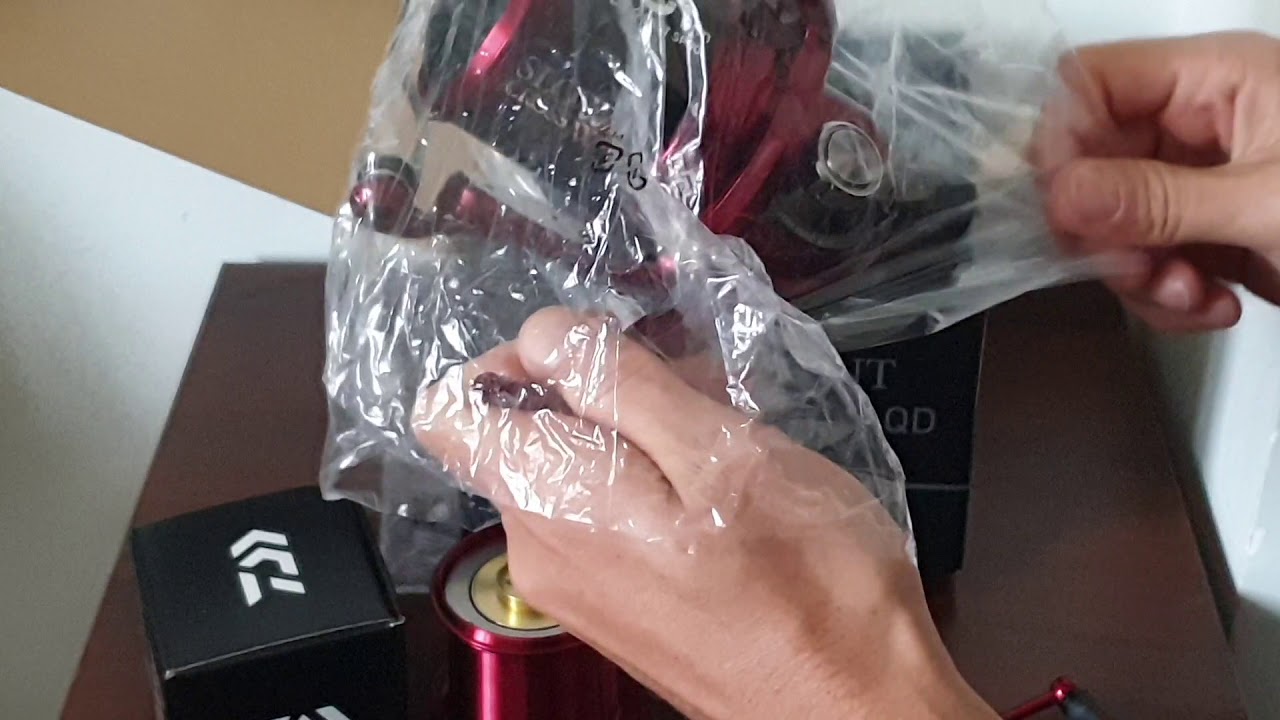Daiwa 20 Tournament Basia Surf Unboxing