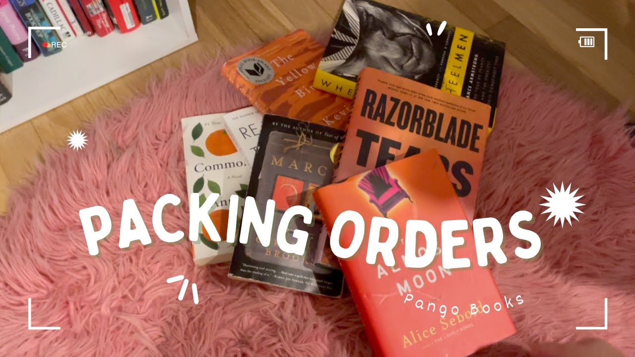 Packing up Online Orders | Online Bookstore