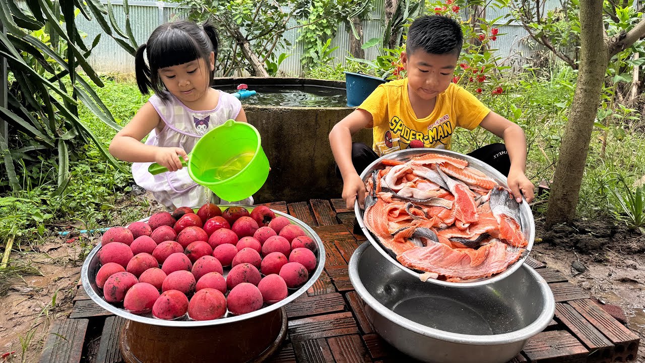 Borther and sister cooking - Salmon and red fruit cooking - Chef Seyhak
