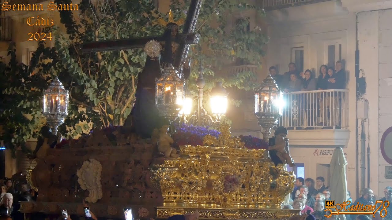 Semana Santa Cádiz 2024 Jesús Nazareno por Avda  4 de Diciembre de 1977
