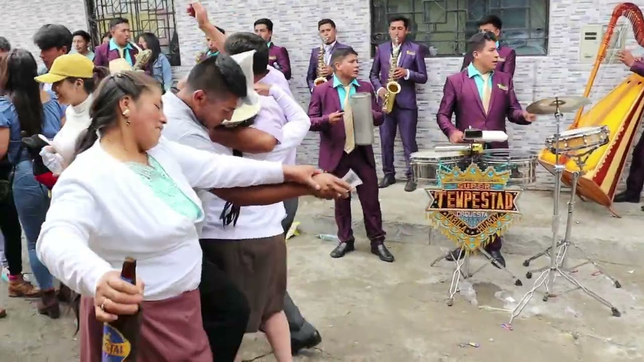 Orq. Super Tempestad en la misa de cruz de la familia Rosales Figueroa