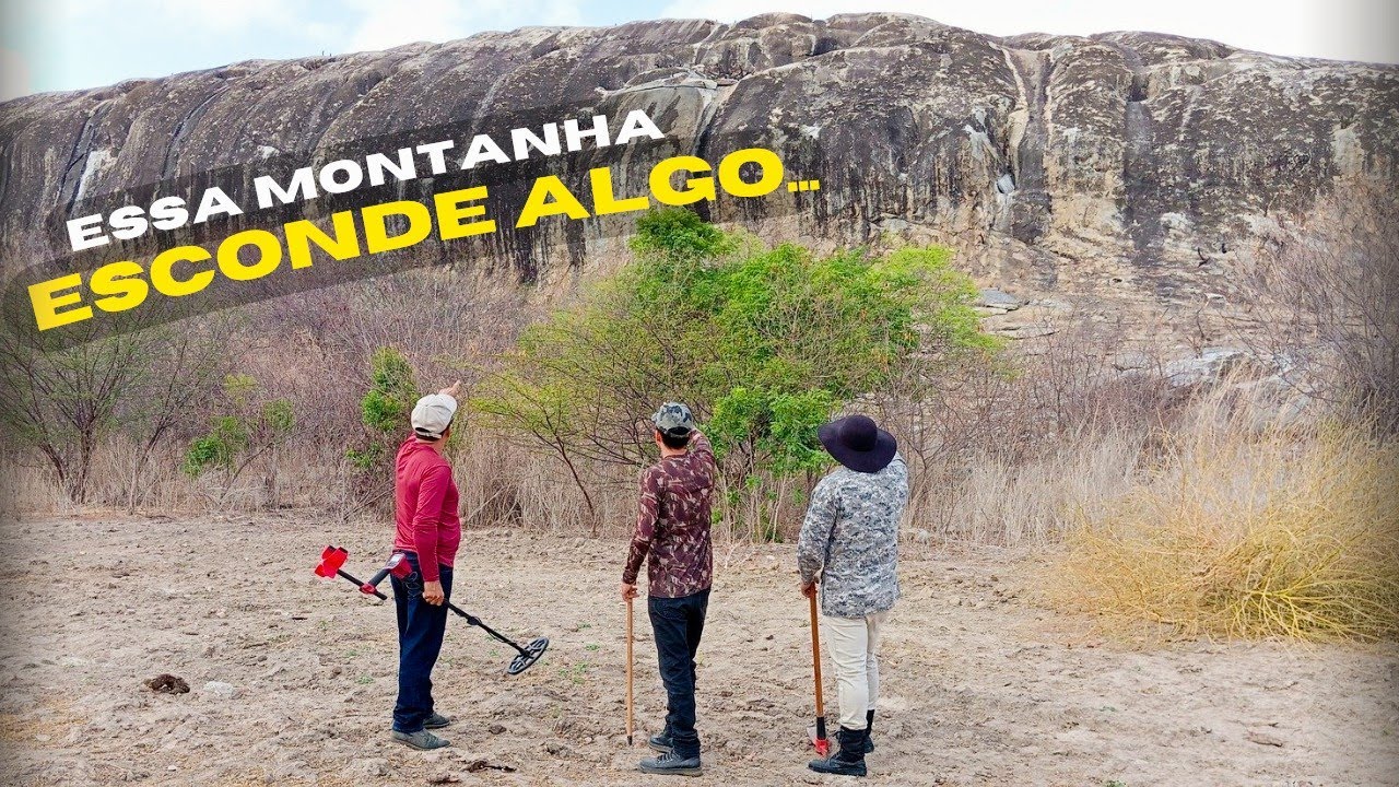 Subimos essa montanha em busca de algo escondido no sertão 