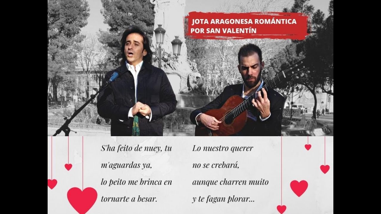 'S'ha feito de nuey' cantada por Nacho del Río en el centro de Zaragoza