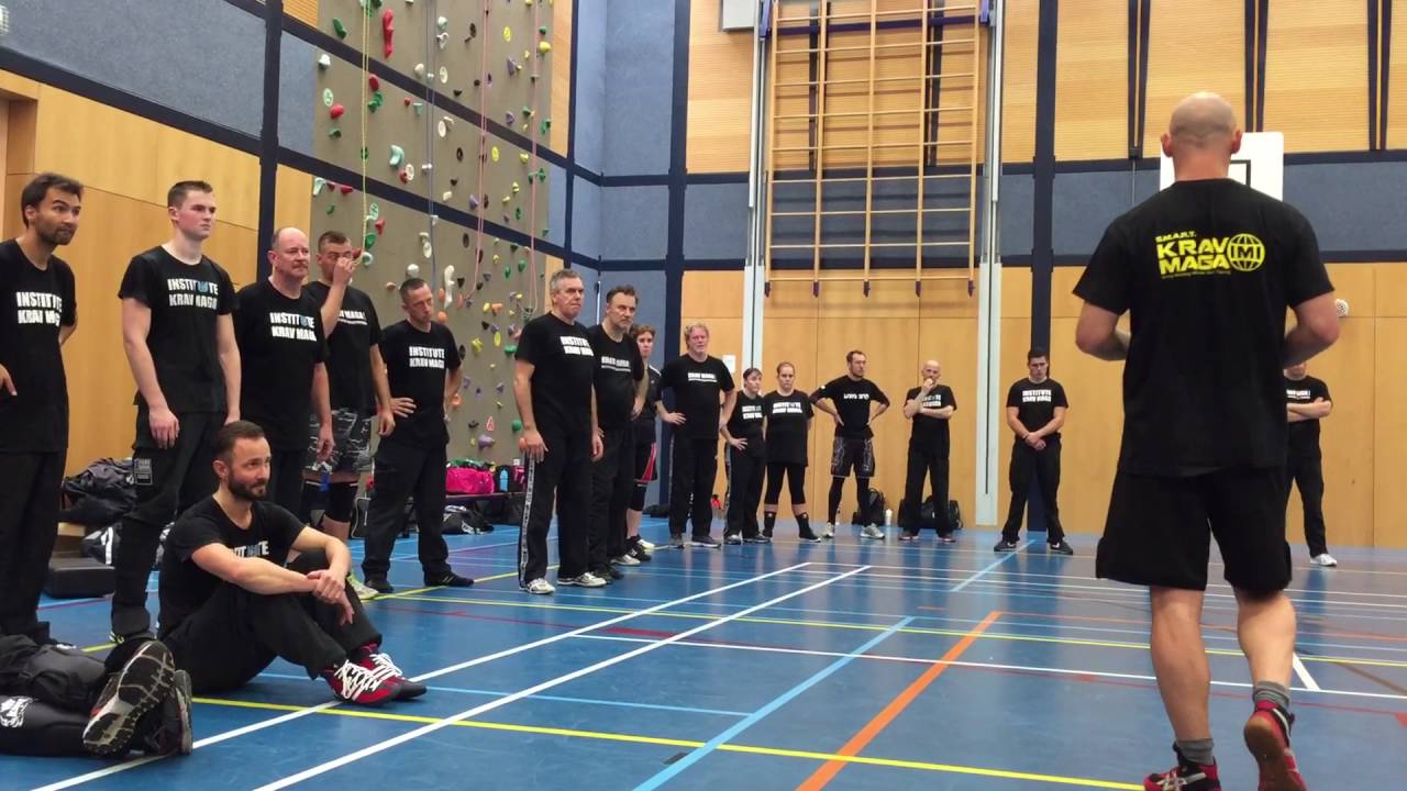 Ground Defense against a Knife Attack with Amnon Darsa at Institute Krav Maga Netherlands.