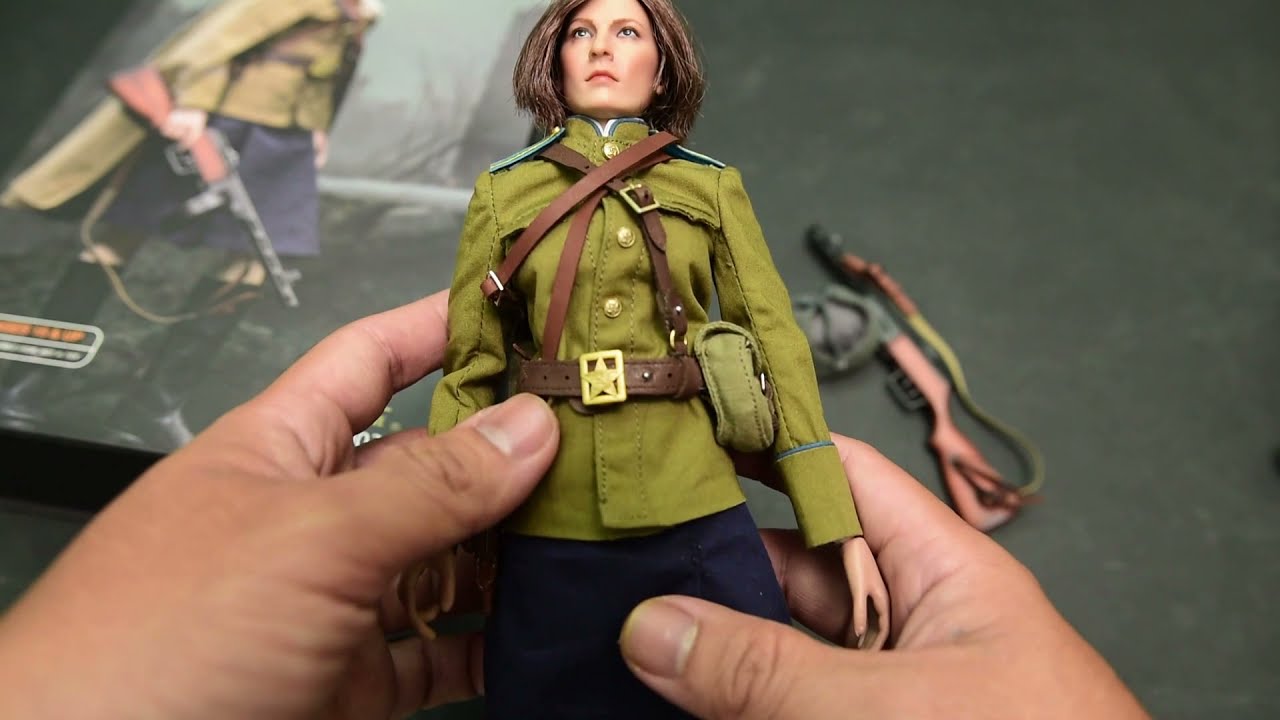 Alert Line AL100031 1/6 Scale Soviet soldier NKVD & AL100032 WWII Soviet female medical soldier