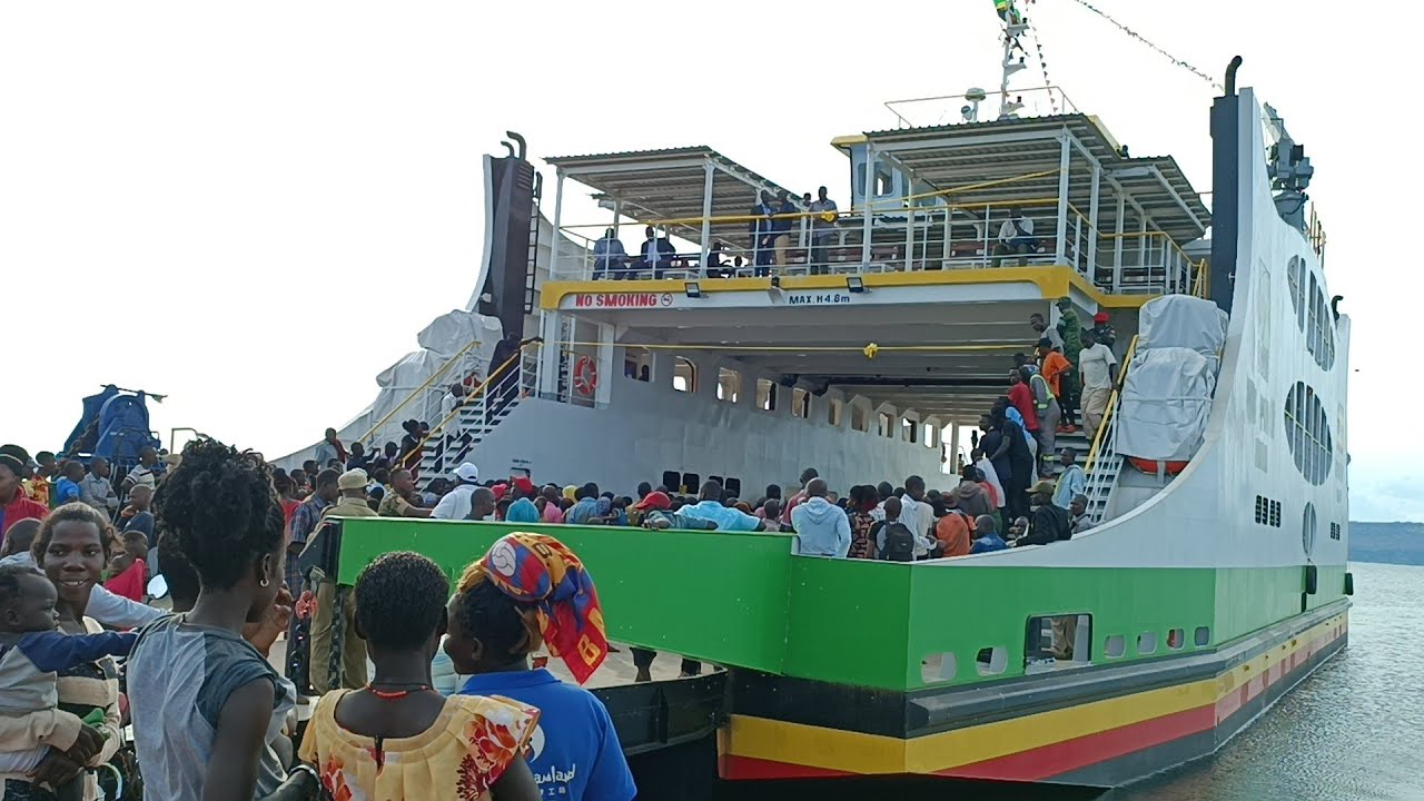 Ab'e Buvuma bafunye ferry lugogoma