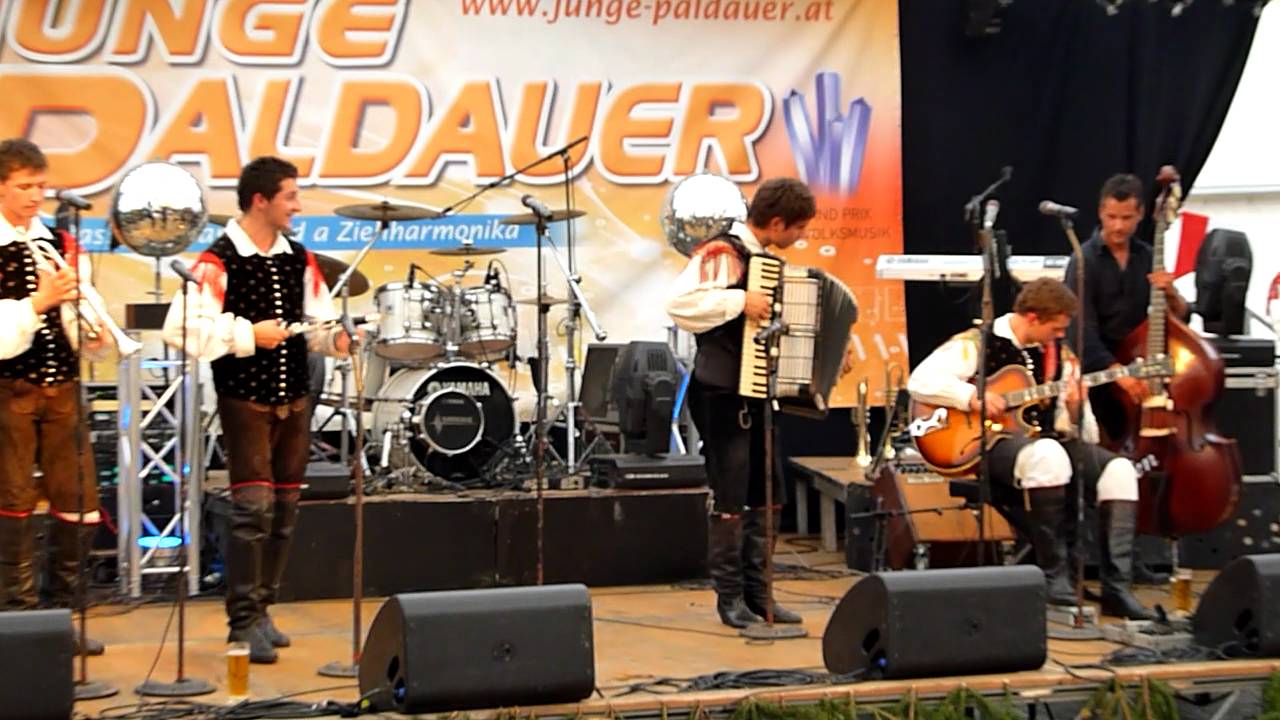 Auf dem Flohmarkt (Šuštarska nedelja) - Mladi Korenjaki