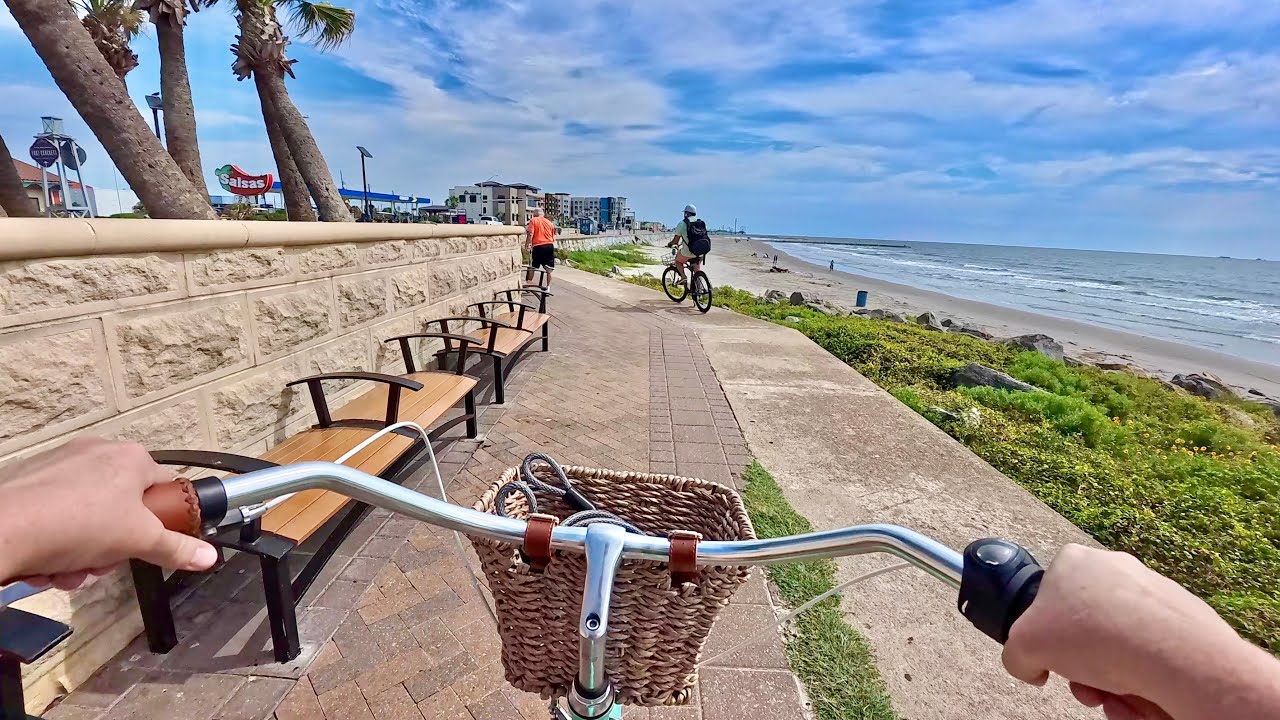 Galveston Beach and Seawall: Murdochs September 2025