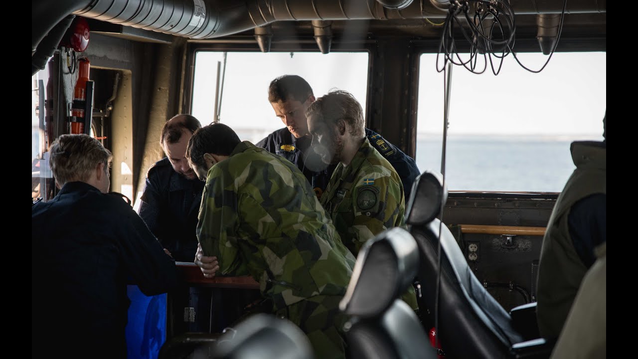 Amfibie och Flottan skjuter skarpt
