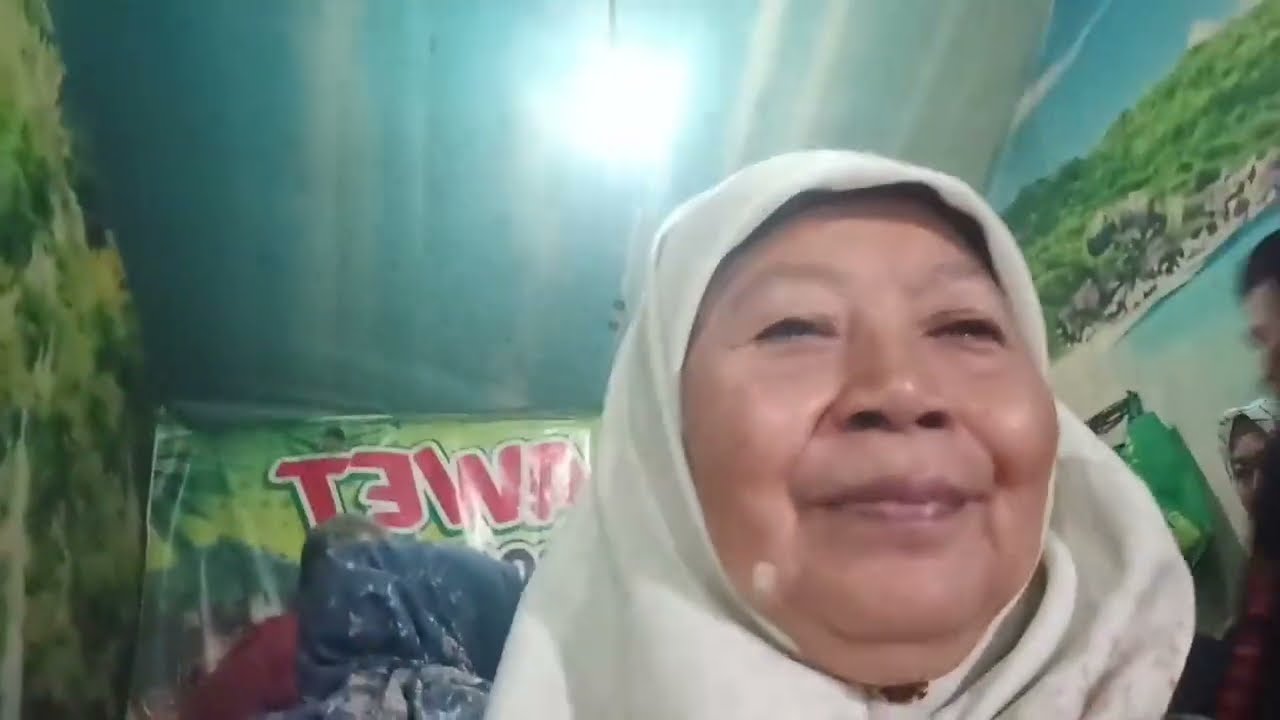 PERJALANAN DARI SEMARANG KE NGANJUK/BERTEMU & MAKAN MALAM BERSAMA KELUARGA TERCINTA. 