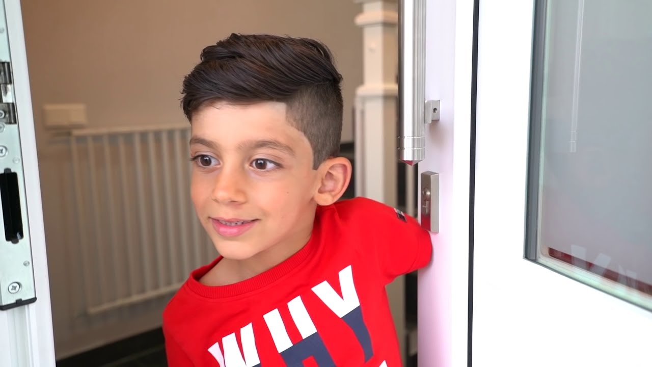 Jason orders Food for Delivery after healthy fruit salad, Funny Pretend Kids Video