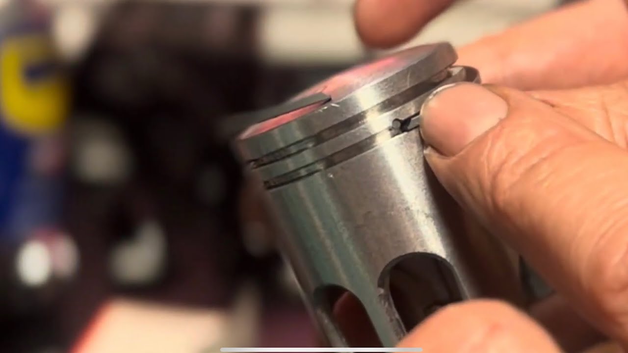 HOW TO install 2 stroke piston on two stroke TOP END Rebuild - vintage motorcycle DT 50 - Part 6
