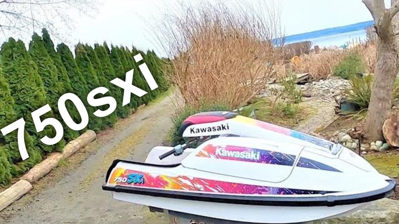 jet trim makes 750sxi Jetski look better