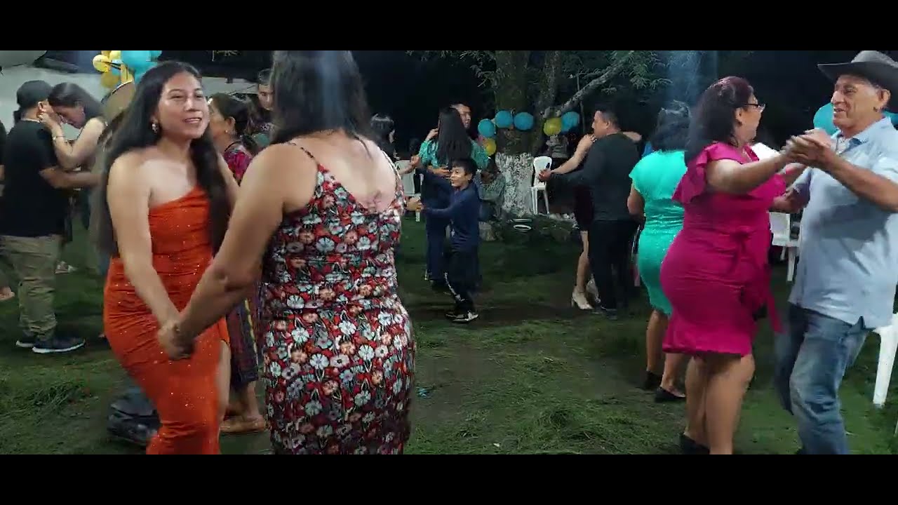 EL TACUASIN,MIX,y seguimos disfrutando  con esta jente ermosa de sanraymundo  guatemala TL 31349223