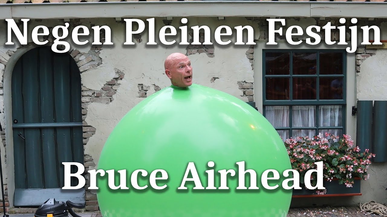 Bruce Airhead op het Anton Pieckplein! - 19-07-2019 - Efteling Negen Pleinen Festijn
