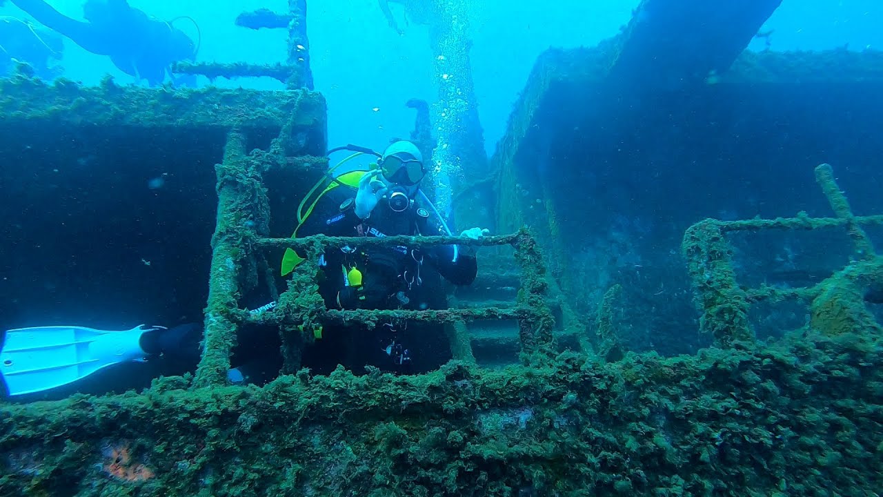 Scuba Diving at Shipwreck El Boreas