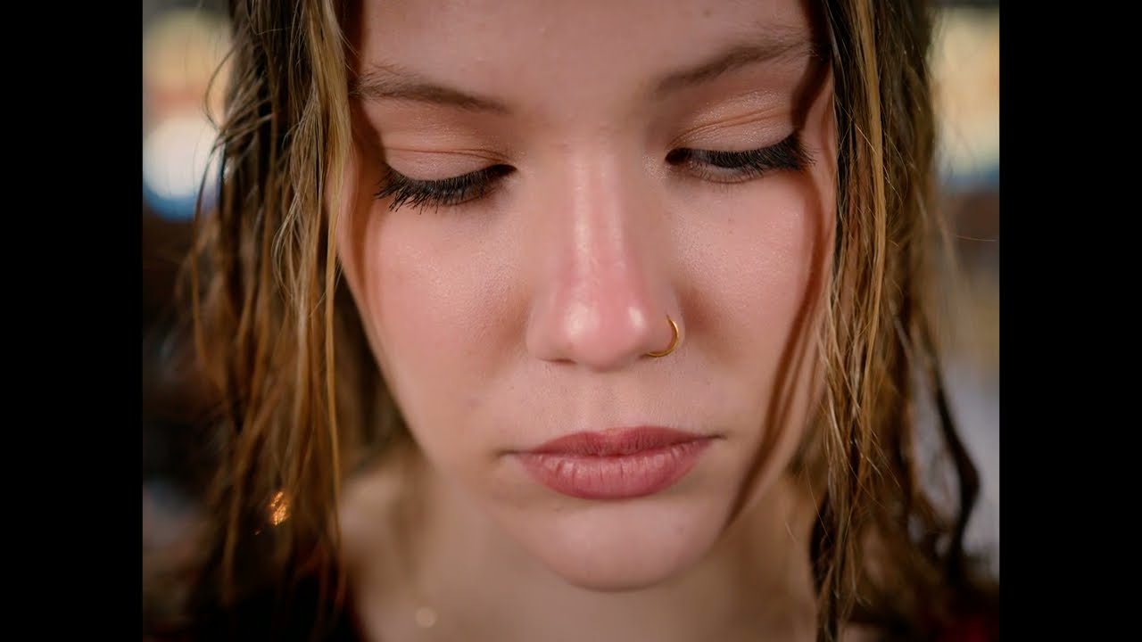 VOOR DE REGEN VALT - TRAILER (2025)