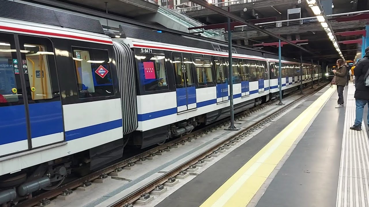 Metro de Madrid: 8474 y 8637 Con 1500.VCC Entrando en Príncipe Pío en la Nueva L6