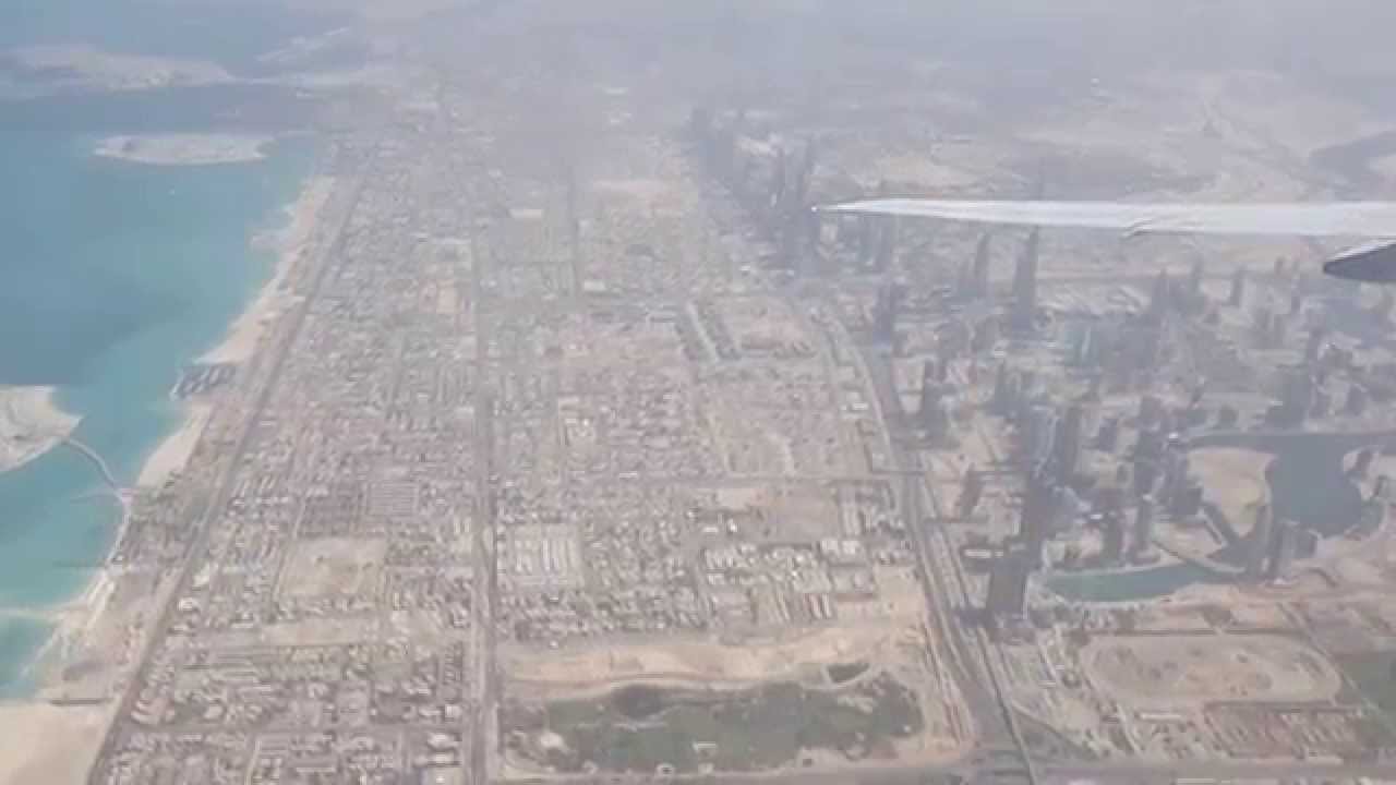 U Turn over Dubai and Burj Khalifa with B777 - Emirates