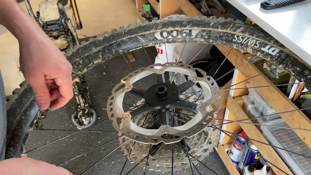 E-bike speed delimiter: SPEEDi [Center Lock Installation Instructions] Increase your e-bike speed