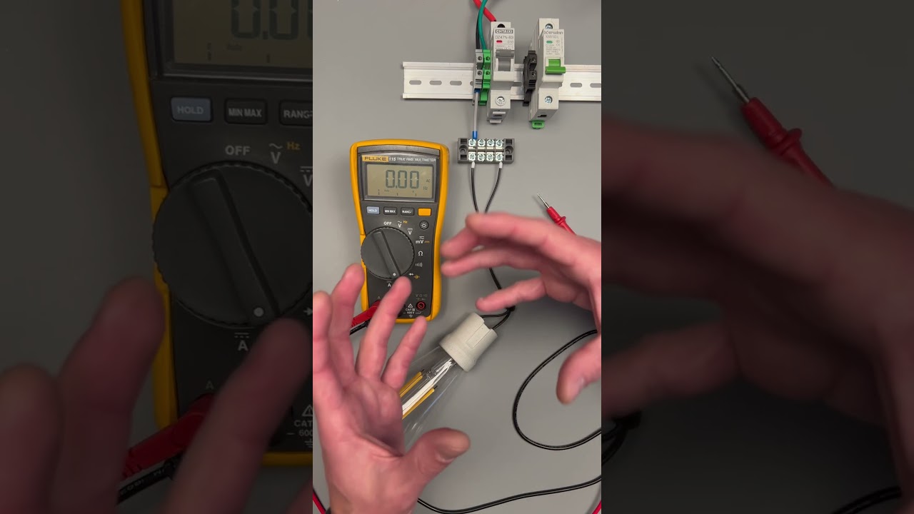 Как измерить частоту в герцах последовательно с помощью мультиметра (Fluke 115)