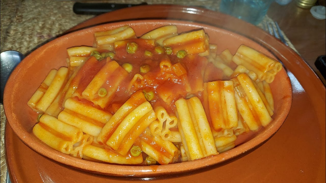 Pasta di Carnevale alla Siciliana (Pasta cu cincu puttusa) - Le Ricette di zio Roberto