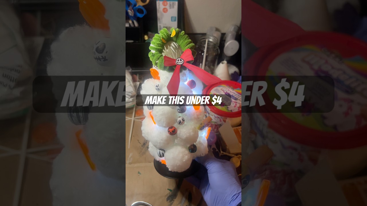 DIY Nightmare Before Christmas Pipe Cleaner Wreath 🎄 | Spooky Cute Halloween Ornament Craft