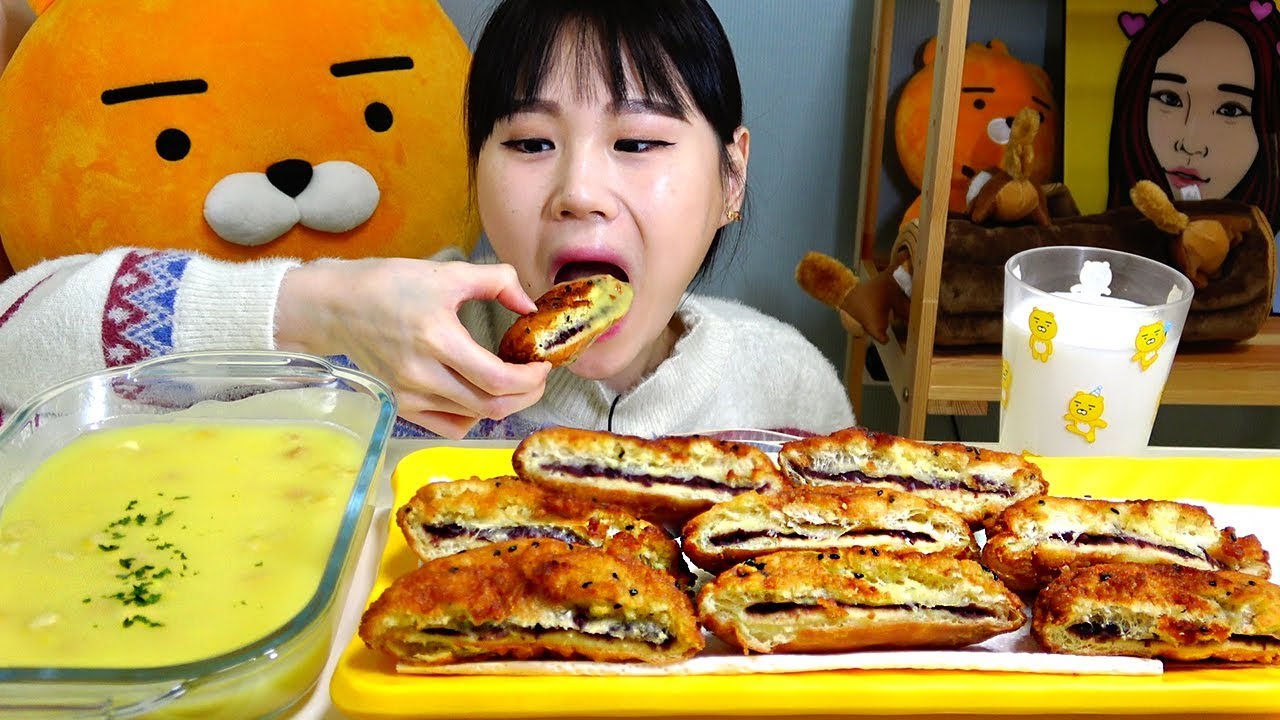 튀김소보로빵 콘스프에 찍먹 먹방 Mukbang