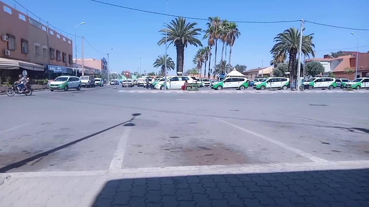 تعالوا تشوفوا محطة طاكسيات (الحجم الكبير ) بمدينة اولادتايمة هوارة
