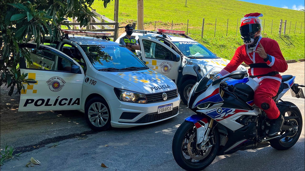 OLHA O QUE ELE FALOU PRO POLÍCIA QUE DEU MULTA E  NÃO QUIS SABER PAROU OS PAPAI NOEL