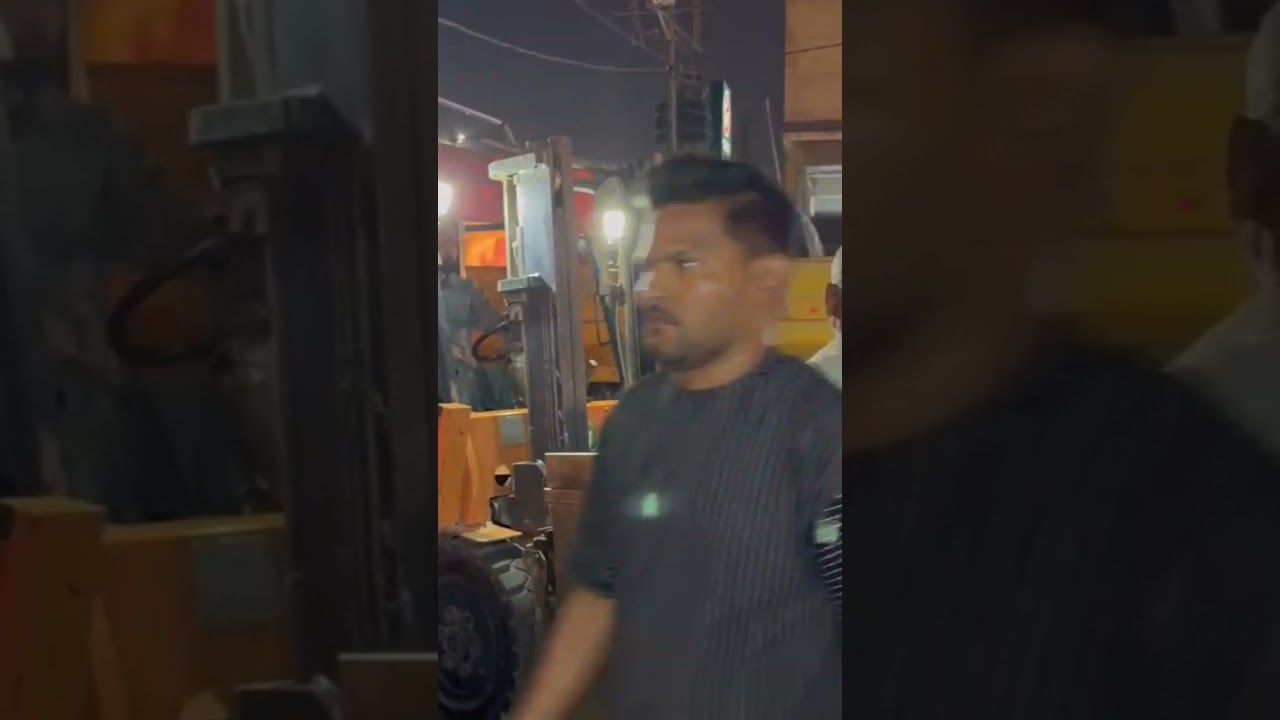 MC Gulberg Humair Ahmed performed Anti Encroachment Drive at Liaqat Ali Khan Chowk, Aisha Manzil
