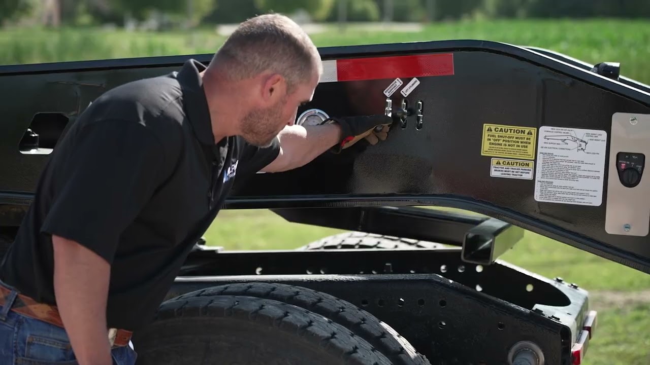 Hydraulic Gooseneck Operation | Alpha HD Trailers