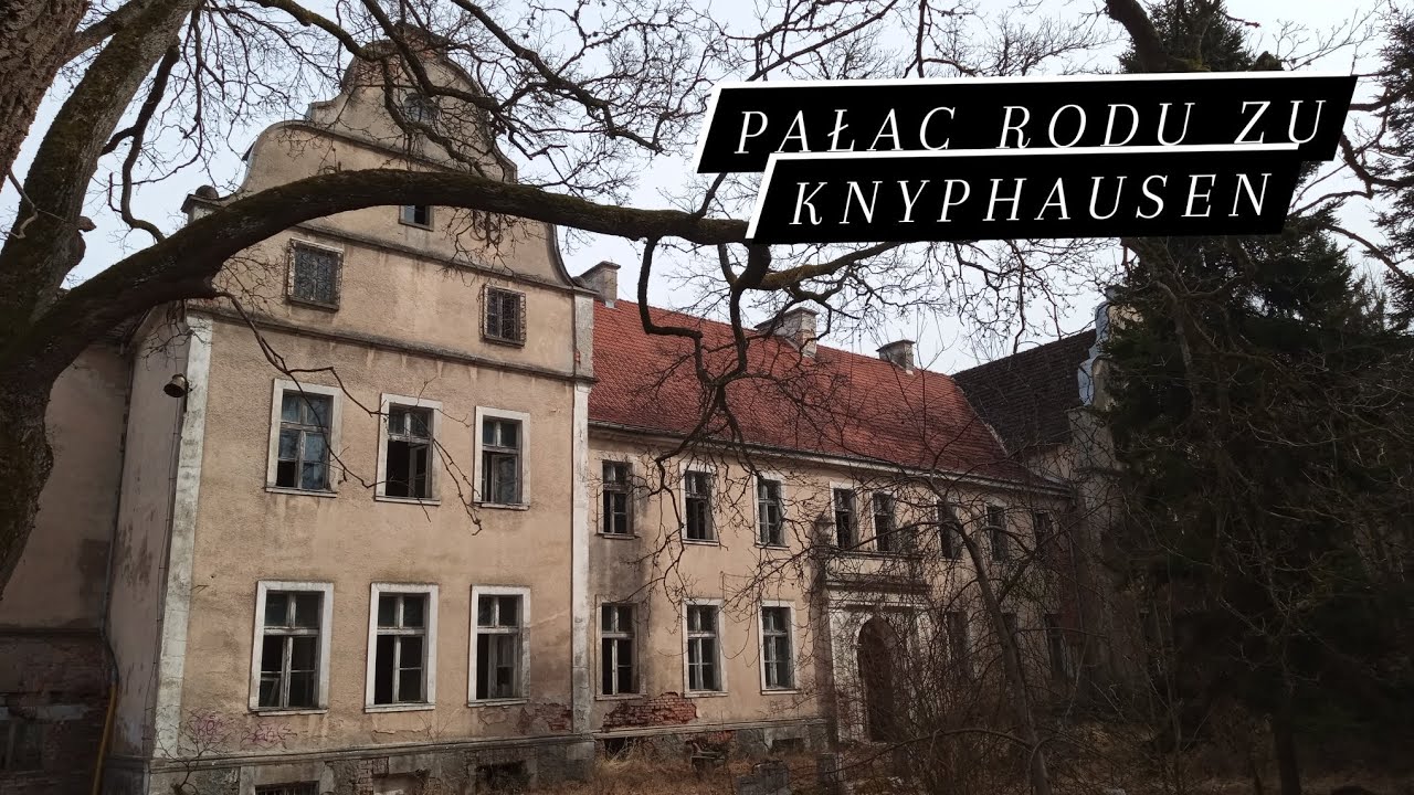 Ktoś był razem w środku ze mną Pałac rodu zu Knyphausen.