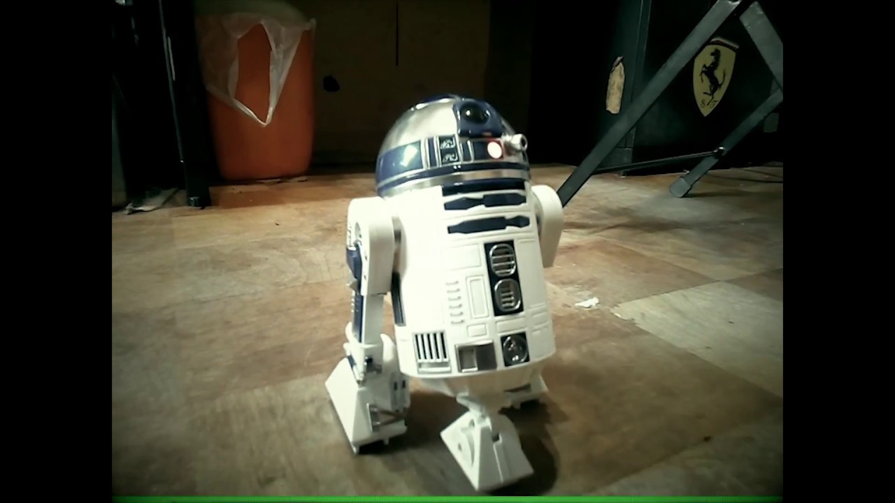 Sphero R2-D2 with Sphero edu