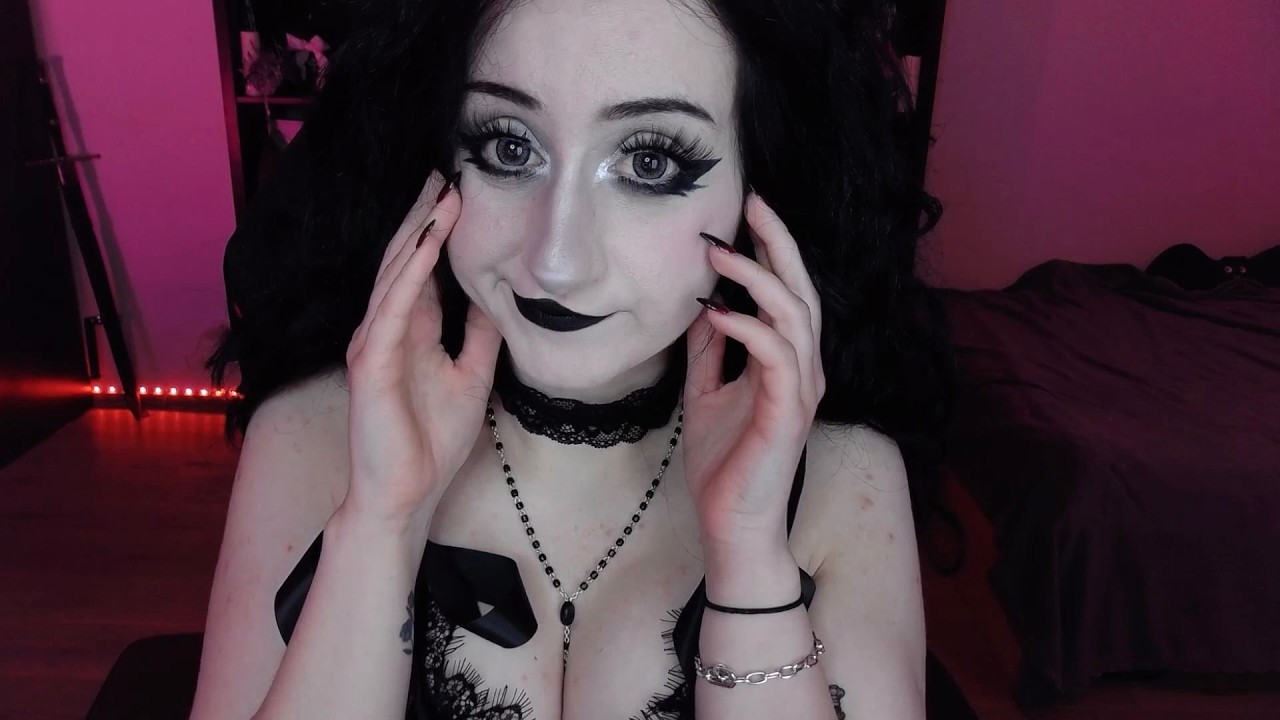 ASMR ✞ Shutting your brain off with kisses and a massage